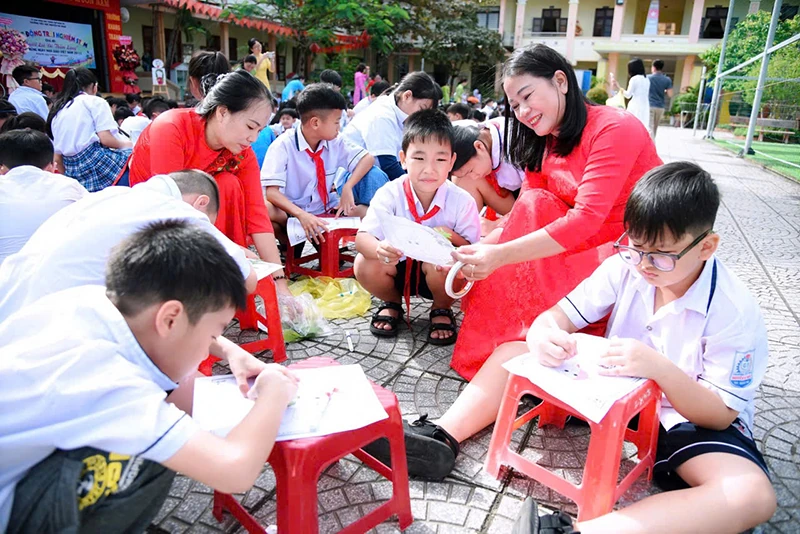 Đẹp mãi ký ức - mùa tựu trường