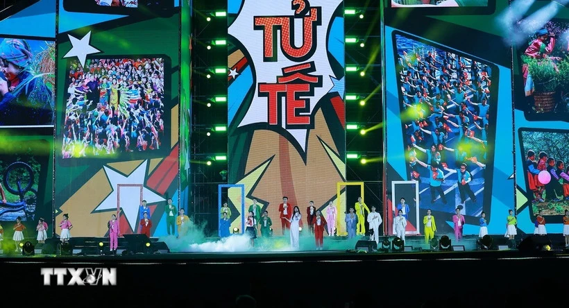 Dấu ấn đặc biệt từ chương trình nghệ thuật khép lại Triển lãm thành tựu đất nước