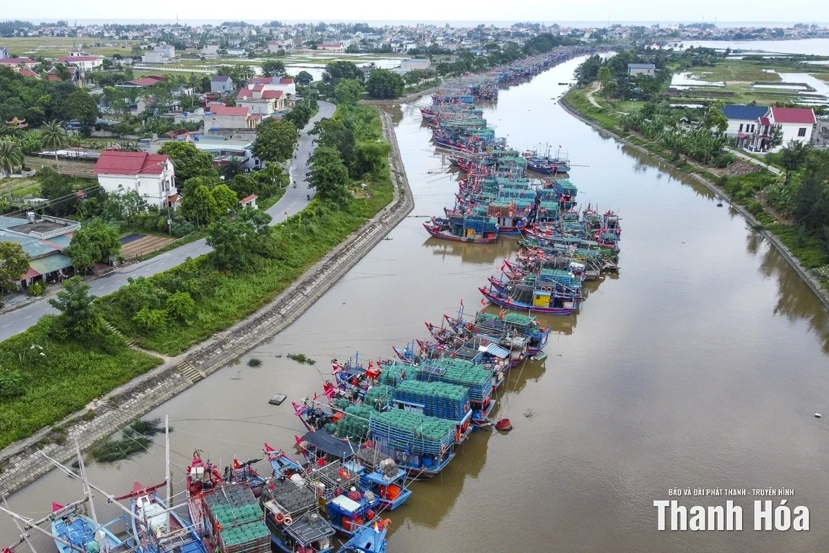 Chủ tịch UBND tỉnh ban hành Công điện khẩn yêu cầu tập trung ứng phó bão số 10 và mưa lũ, sạt lở đất, lũ ống, lũ quét