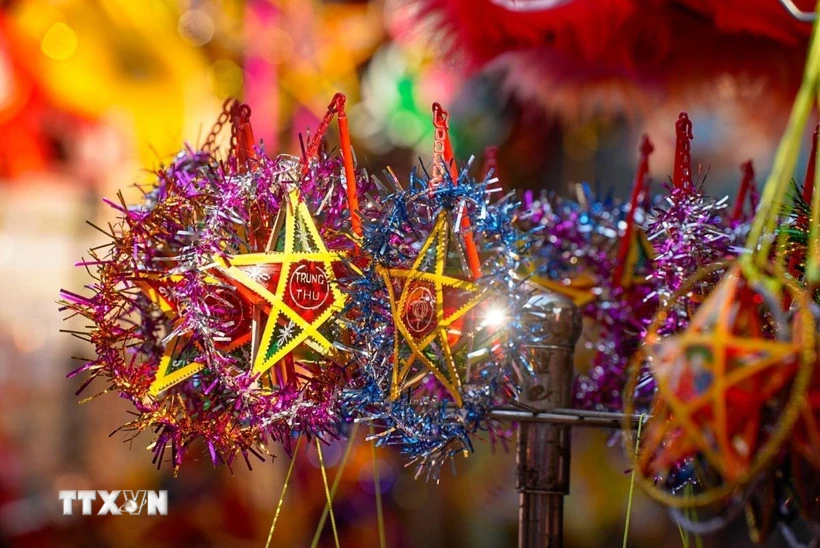 Đèn ông sao: Từ chiếc đèn thủ công đến văn hóa truyền thống Việt Nam