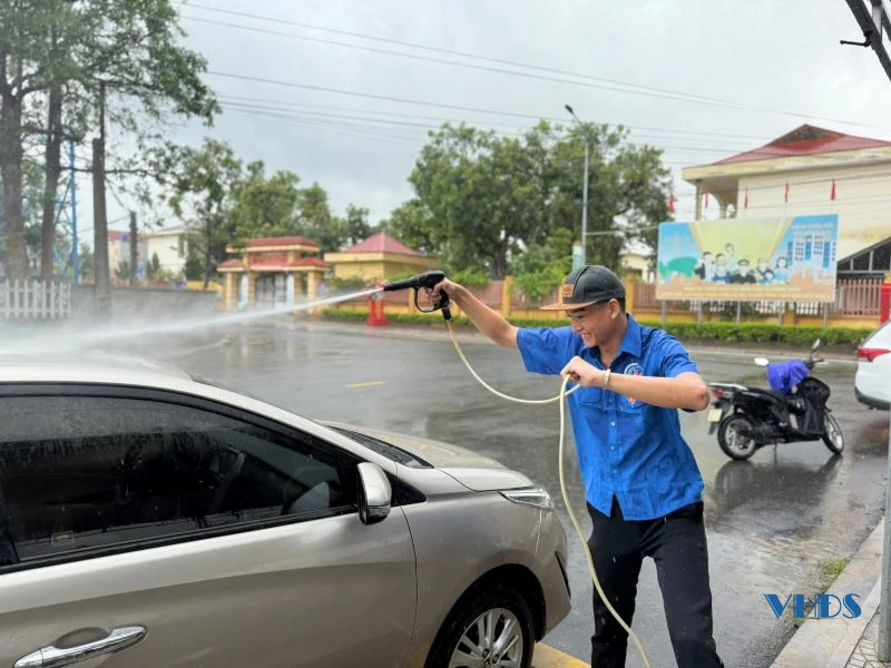 Huy động hơn 81 triệu đồng từ rửa xe gây quỹ, tổ chức Trung thu cho trẻ em