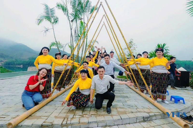 Phát triển du lịch cộng đồng gắn với bảo tồn văn hóa Thái