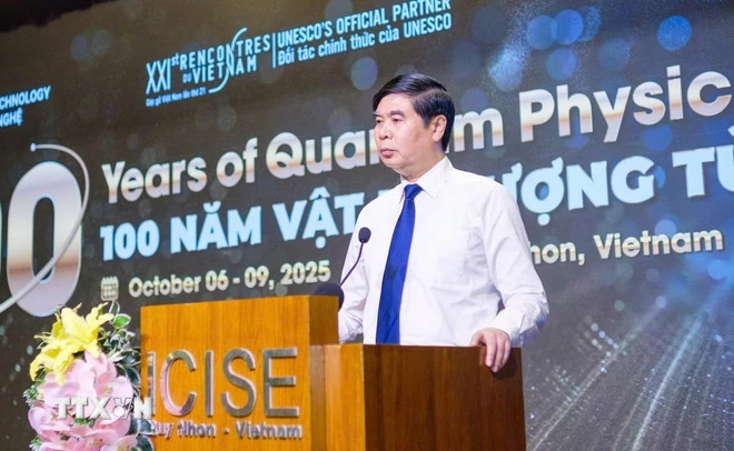 Giáo sư Nobel cùng nhiều nhà khoa học đến Việt Nam dự hội nghị về lượng tử