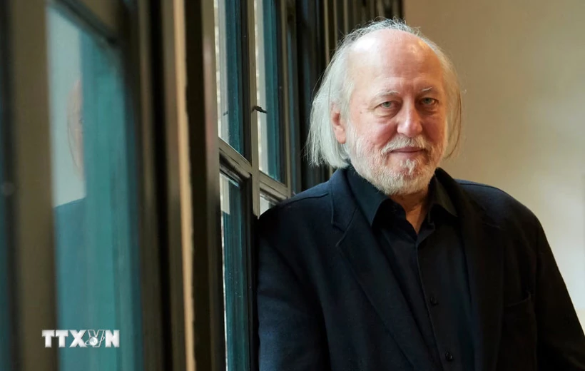 Nobel Văn học 2025: Tôn vinh chiều sâu nội tâm trong những tác phẩm về tận thế