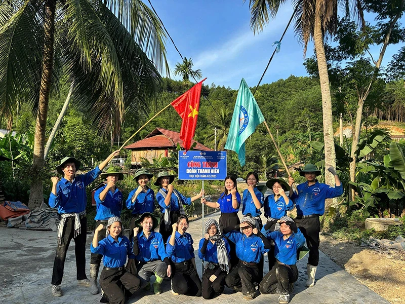 Tạo sức “bật” cho phong trào Đoàn sau sáp nhập