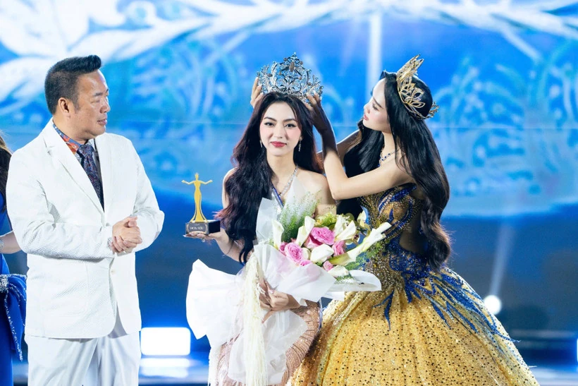 Nữ sinh Hoàng Ngọc Như đăng quang Hoa hậu Sinh viên Việt Nam 2025