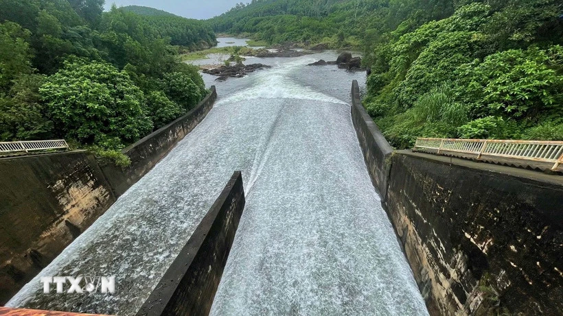 Đảm bảo an toàn công trình thủy lợi trước mưa lớn ở Trung Bộ