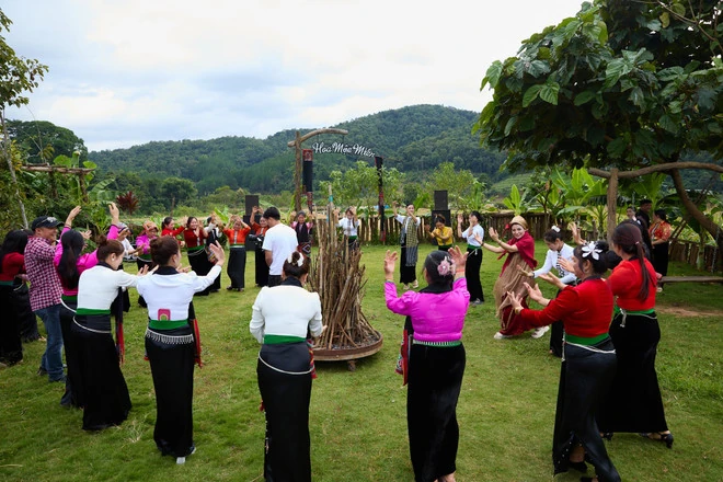 Top 30 Hoa hậu Du lịch Dân tộc Việt Nam 2025 quảng bá ẩm thực Tây Bắc