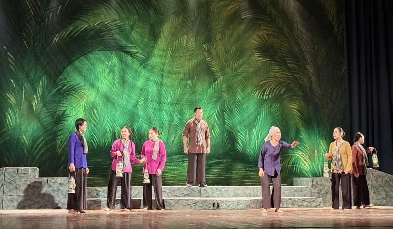 Xúc động vở chèo “Hai người mẹ”