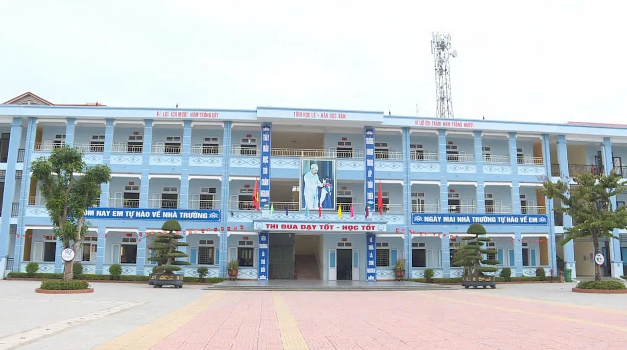 Để không còn tình trạng lạm thu đầu năm học