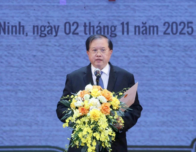 Có gì hấp dẫn trong hai vở diễn đạt giải Vàng Liên hoan Chèo toàn quốc?