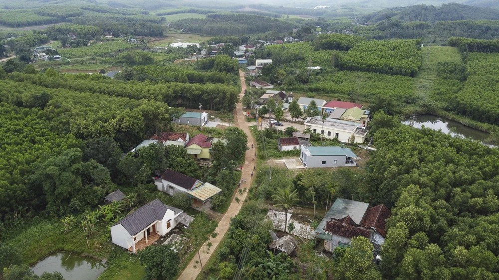 Sức vươn ở thôn đặc biệt khó khăn Đồng Trình