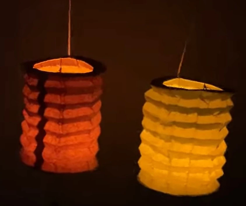 Lung linh đèn giấy xếp