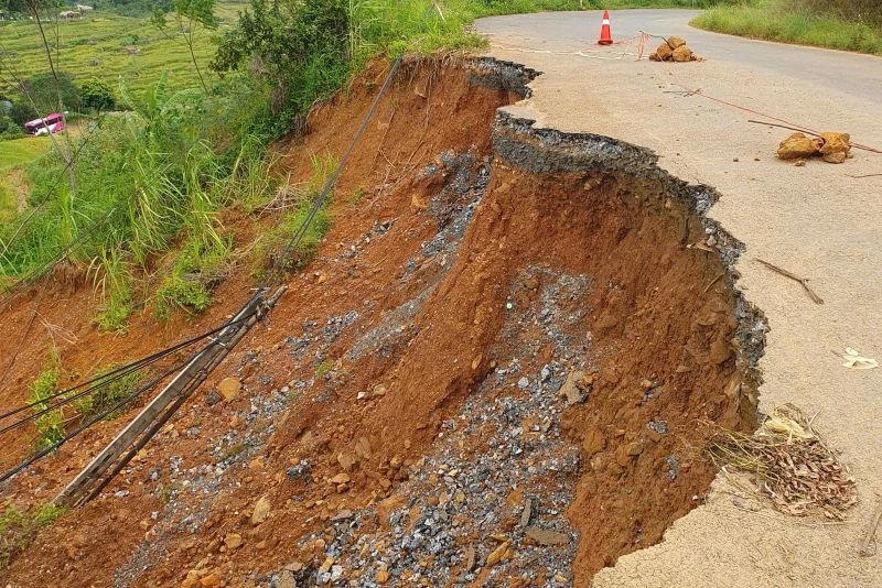 Pù Luông: Nhiều điểm sạt lở nghiêm trọng cần sớm khắc phục