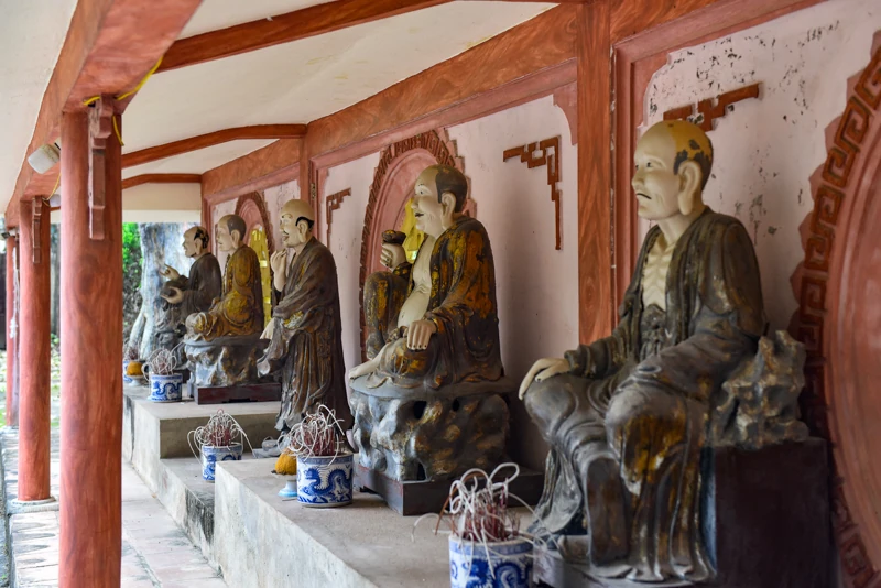 Nơi tưởng nhớ công ơn vị Tướng công làng biển