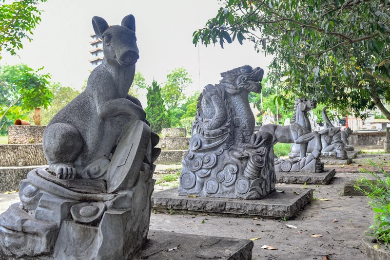 Nơi tưởng nhớ công ơn vị Tướng công làng biển