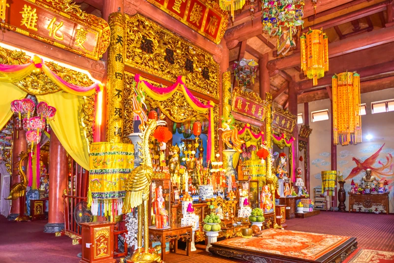 Về nơi thờ Thánh Mẫu Liễu Hạnh