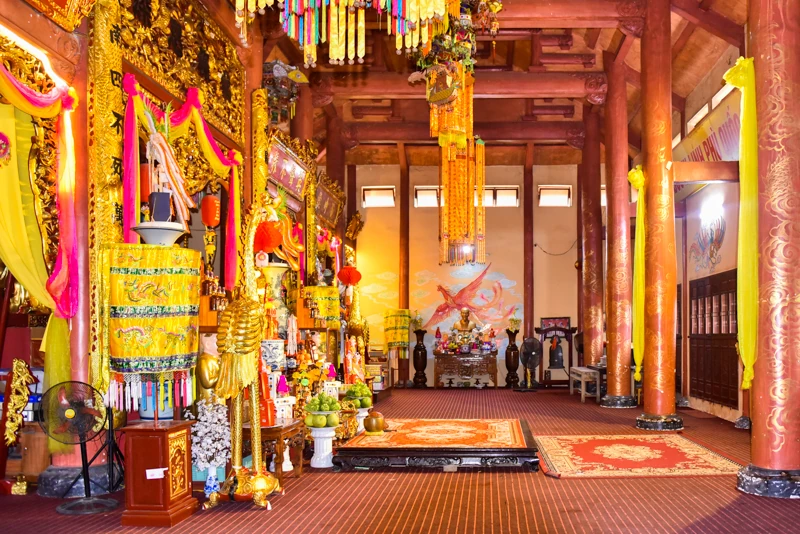 Về nơi thờ Thánh Mẫu Liễu Hạnh