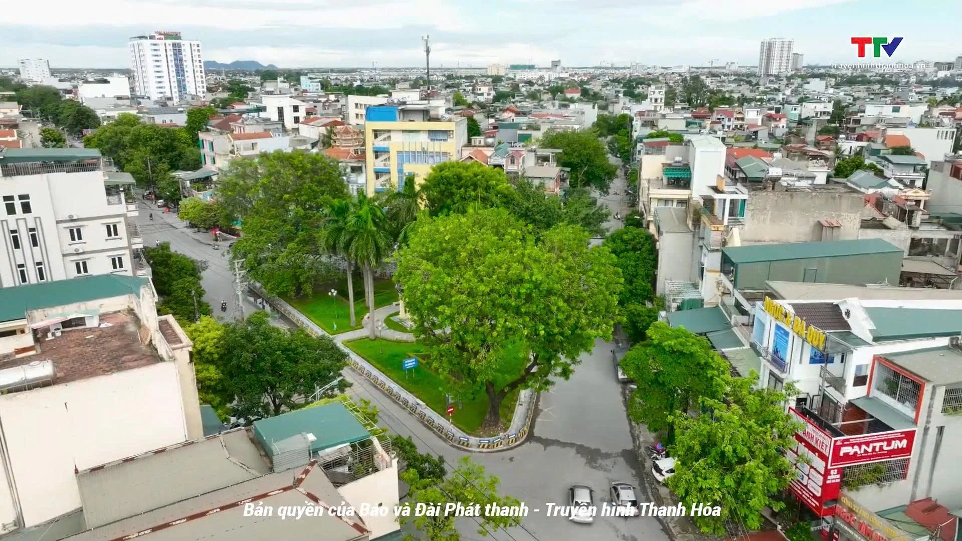 Thanh Hóa góc nhìn từ trên cao: “ Ngã rẽ”