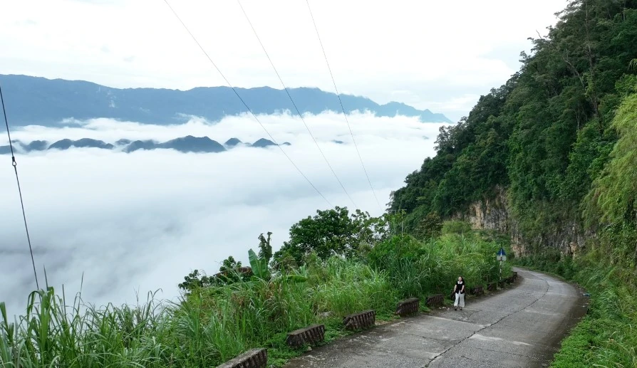 Thanh Hóa - Góc nhìn từ trên cao: Nơi mây trắng ngủ trên vai núi
