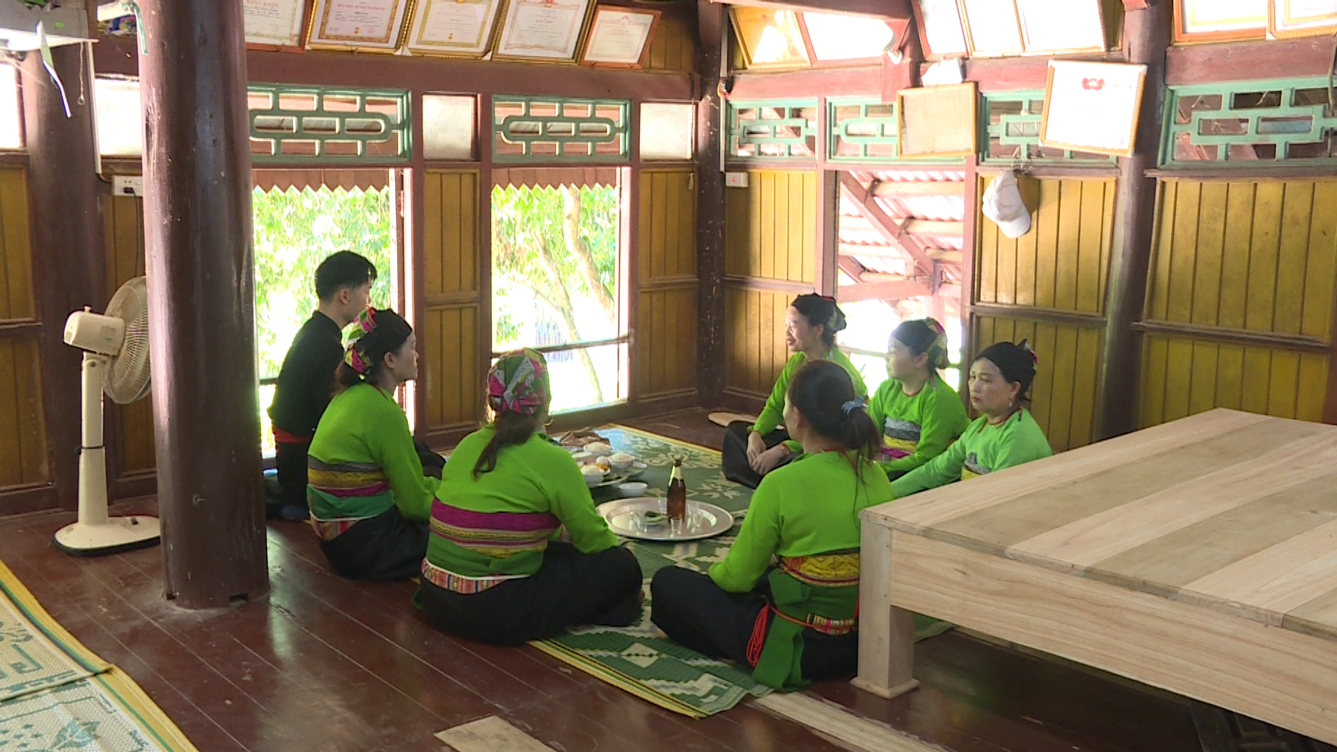 Độc đáo Mo Mường