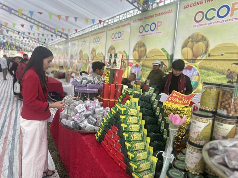 Cầu nối giao thương, quảng bá sản phẩm