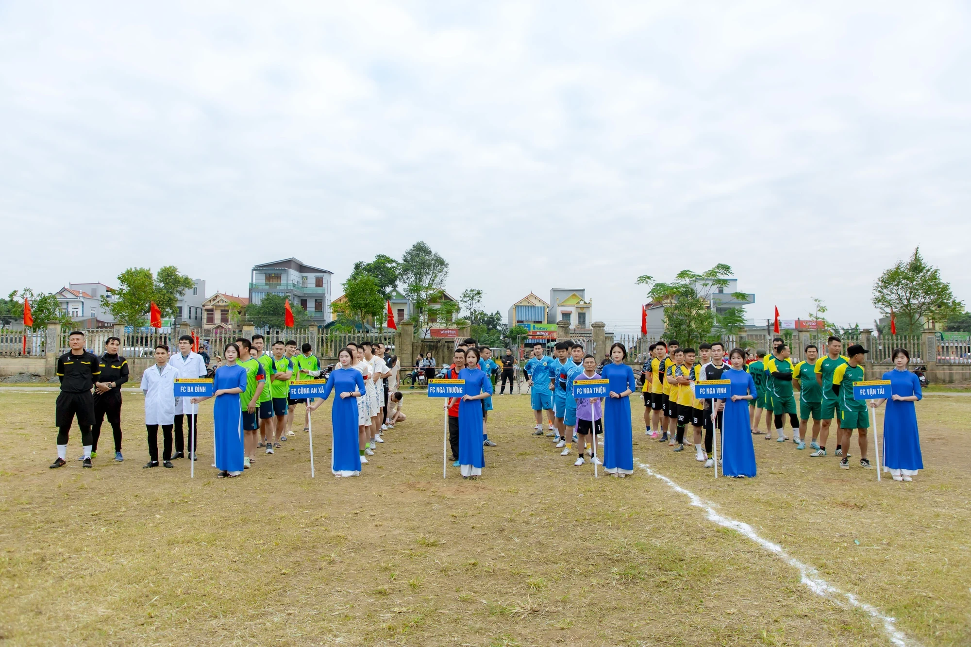 Khai mạc Giải bóng đá chào mừng kỷ niệm 139 năm khởi nghĩa Ba Đình