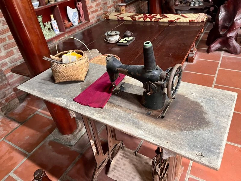 Đặc sắc những nông cụ lưu giữ trong ngôi nhà trăm năm tuổi