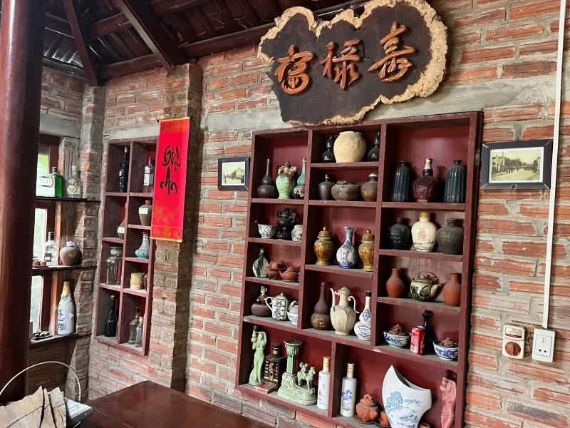 Đặc sắc những nông cụ lưu giữ trong ngôi nhà trăm năm tuổi