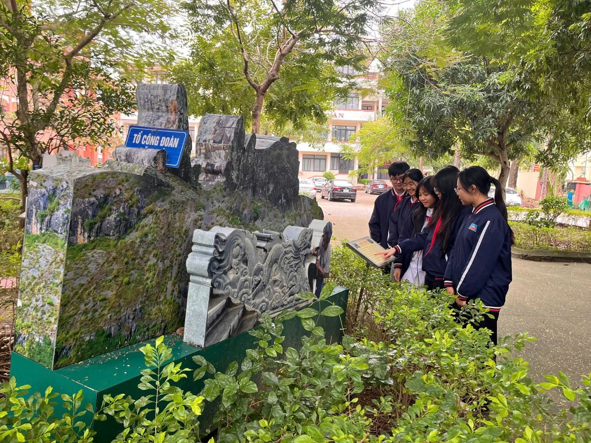 Ấn tượng phòng truyền thống ở Trường THCS Trần Mai Ninh