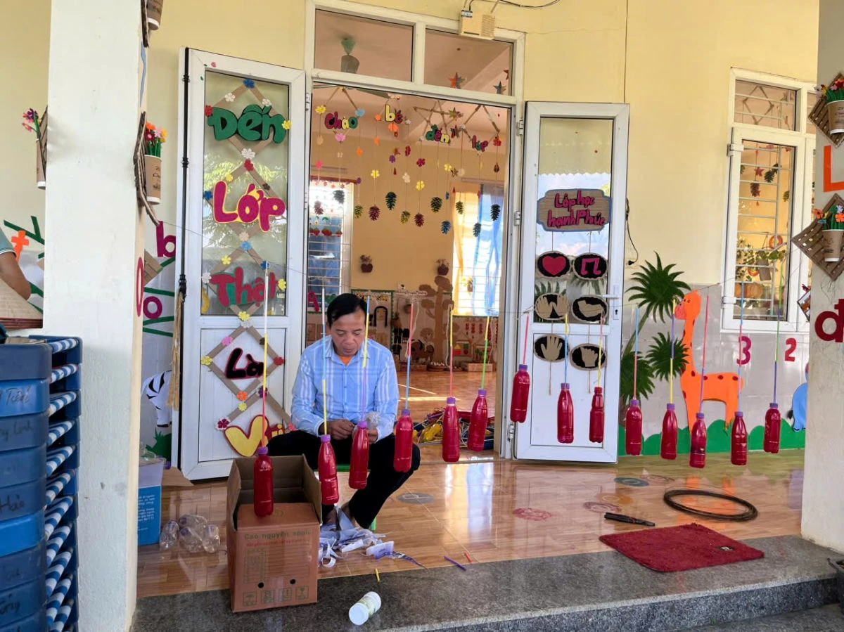 Ngọn lửa nghề bền bỉ của người thầy mầm non nơi vùng cao Thanh Quân