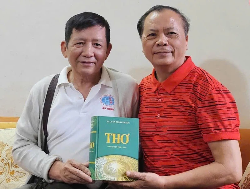 Nguyễn Minh Khiêm, lạ thay cái đất làng mình?