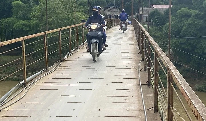 Hỗ trợ kinh phí thực hiện sửa chữa các cầu treo đang khai thác trên địa bàn tỉnh