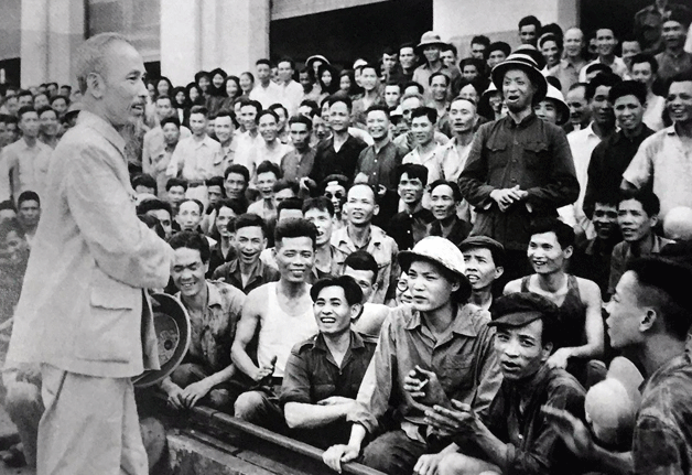 Ngày này năm xưa (27/11): Ngày Truyền thống ngành Dầu khí Việt Nam; Đồng bào các dân tộc Tày, Nùng, Thái, Mèo có chữ viết riêng của mình