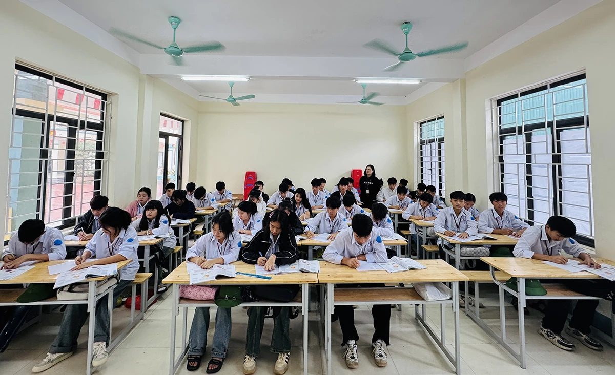 Thầy cô thời 4.0 - Ánh sáng tri thức rực rỡ giữa núi rừng Mường Lát