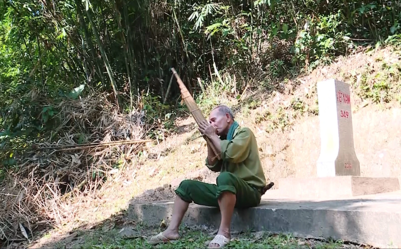 Tiếng khèn nơi biên cương