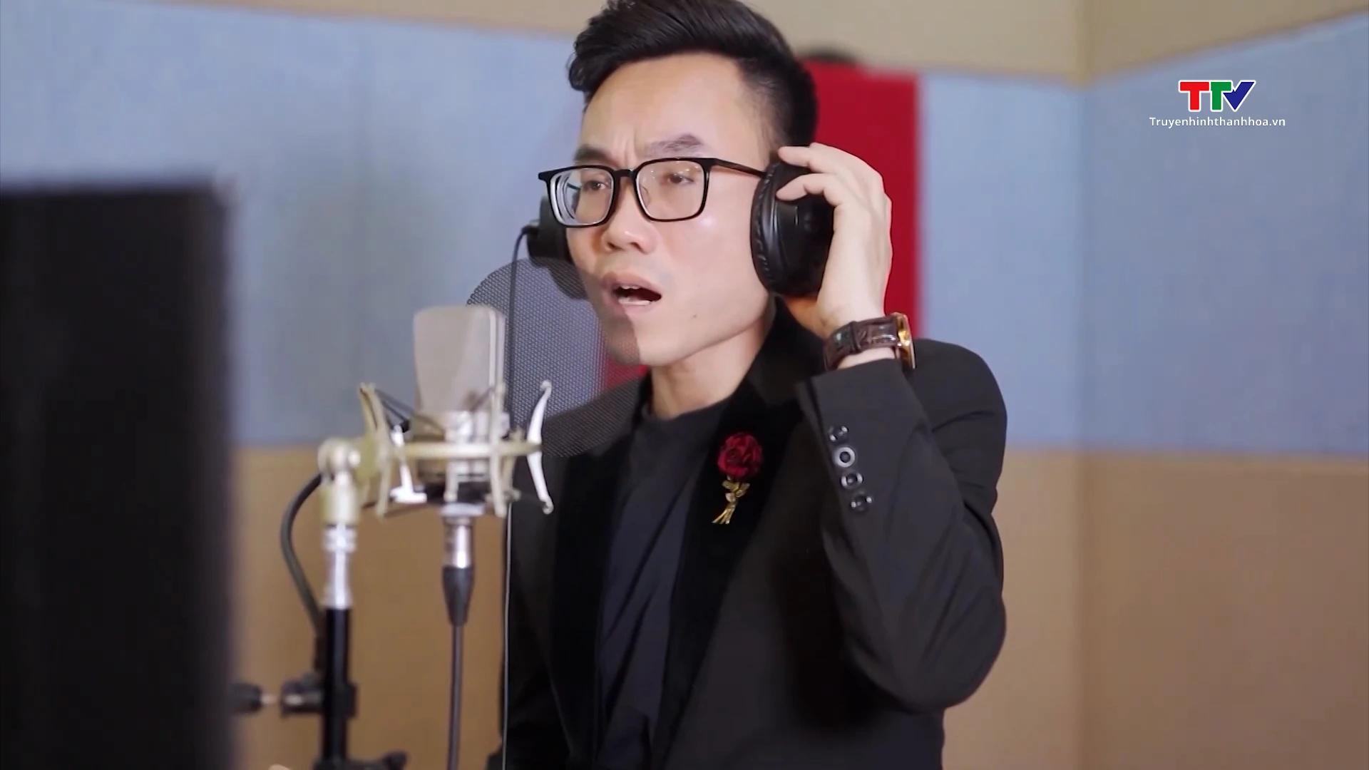 Nhạc sĩ Việt Hoàng – Giai điệu từ trái tim tuổi trẻ