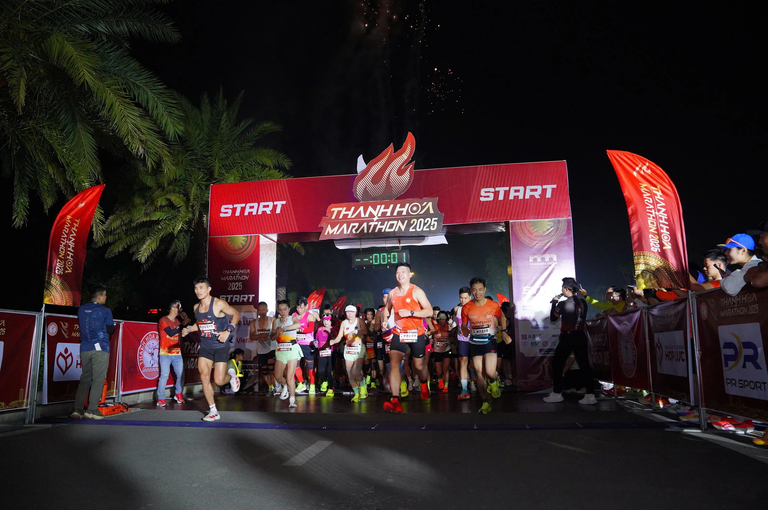 Gần 2.000 vận động viên tranh tài tại giải Thanh Hóa Marathon lần thứ II, năm 2025