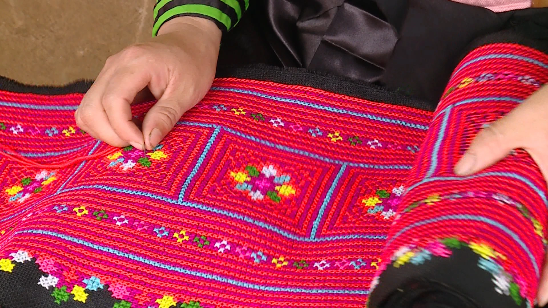 Giữ lửa nghề thêu tay