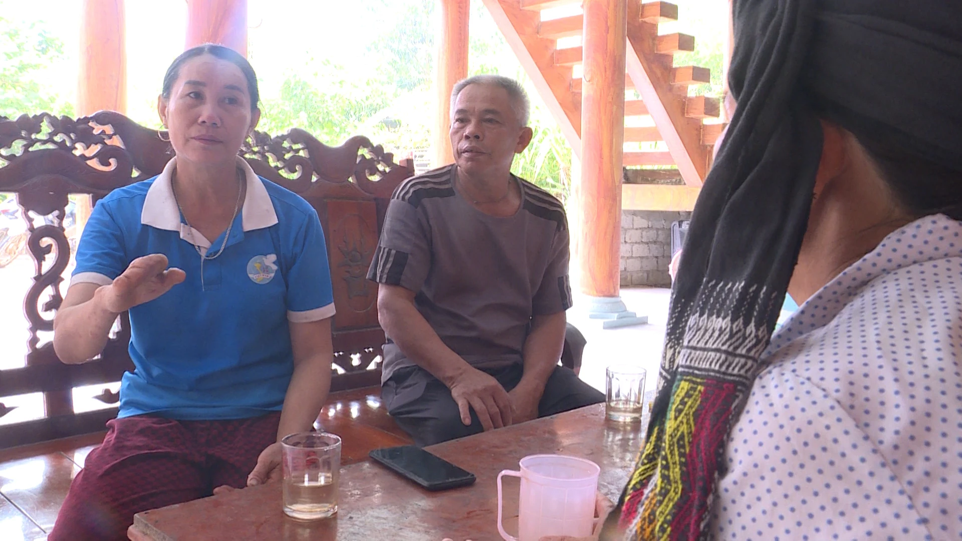 Chị Tuyết “sáu ngón”