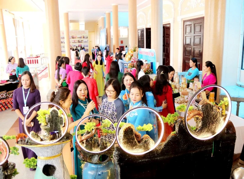 Trưng bày, kết nối tiêu thụ sản phẩm tiêu biểu tại Đại hội đại biểu phụ nữ tỉnh Thanh Hóa lần thứ XIX