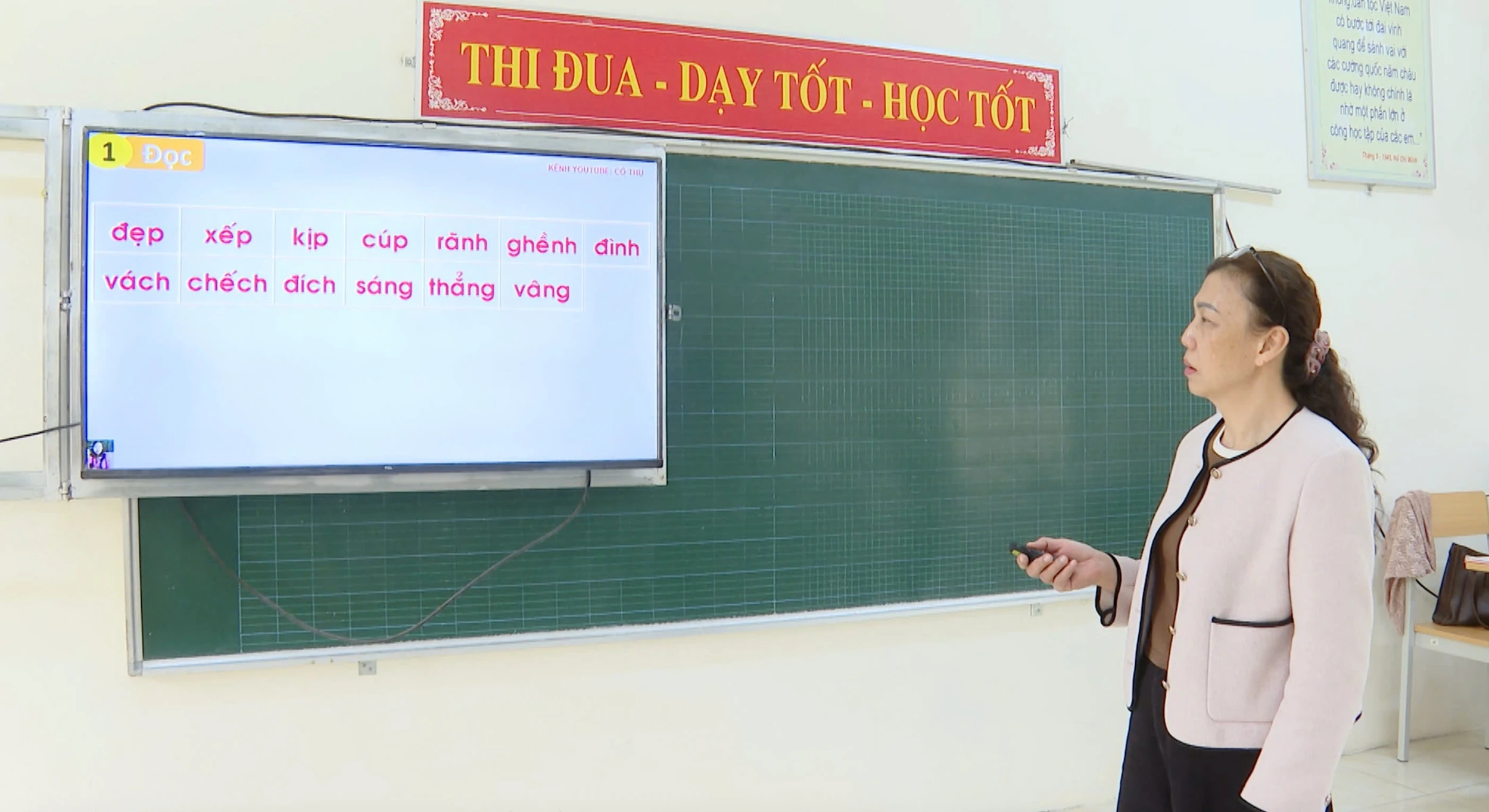 Mòn mỏi chờ chi trả tiền dạy tăng giờ