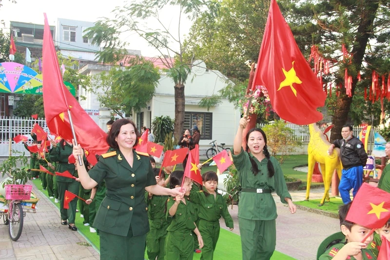 Học sinh mầm non đồng diễn kỷ niệm 81 năm Ngày thành lập Quân đội Nhân dân Việt Nam