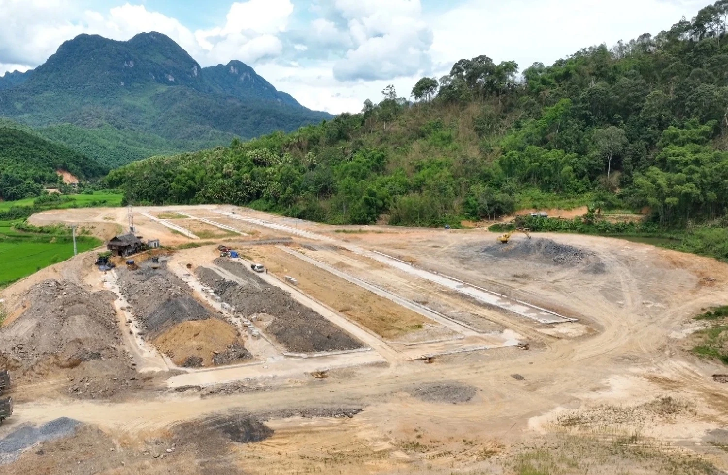 Thống nhất dừng thực hiện dự án Sắp xếp, ổn định dân cư cho các hộ dân bản Luốc Lầu, xã Mường Mìn