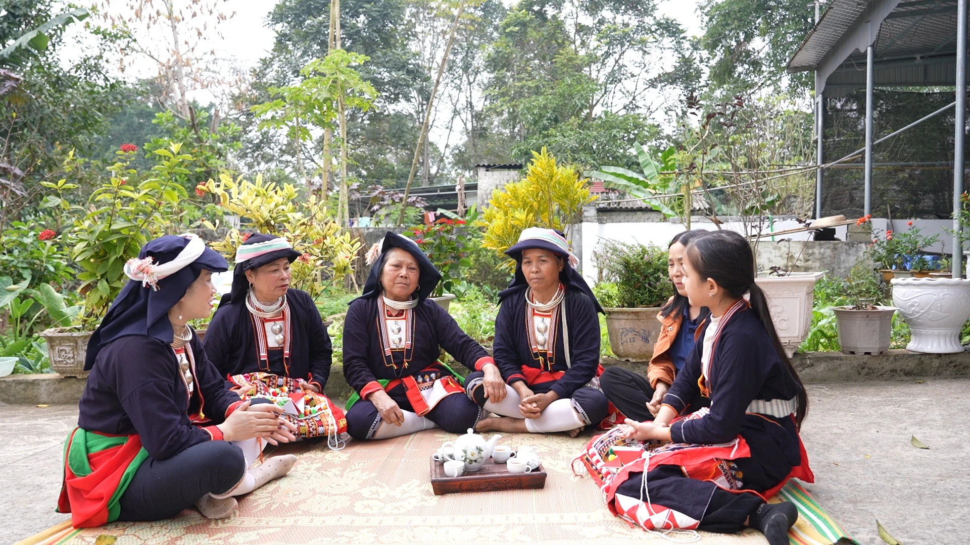 Đồng bào Dao vui Tết năm cùng