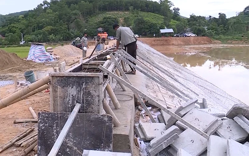Ban hành Lệnh xây dựng công trình khẩn cấp, phòng chống, khắc phục hậu quả thiên tai