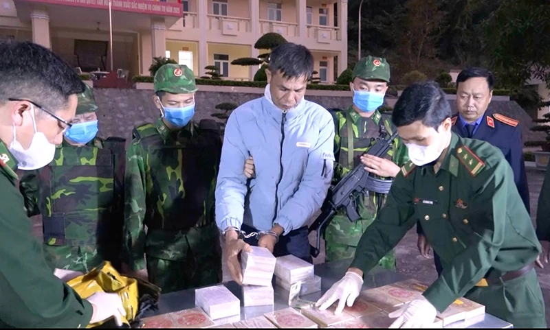 Vững vàng nơi phên dậu (Bài 2): Lặng thầm những chiến công