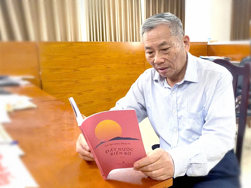 “Đất nước biển bờ” và tình làng, nước trong thơ