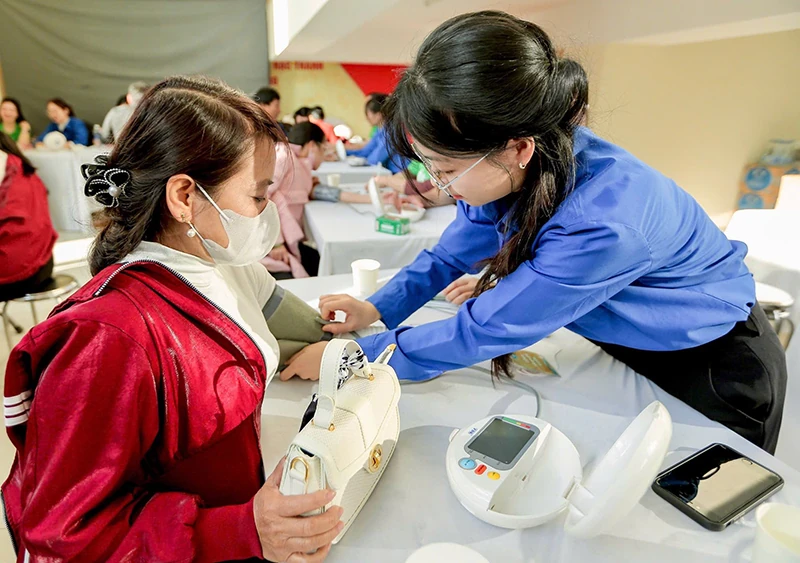 Tuổi trẻ tình nguyện vì sức khỏe cộng đồng