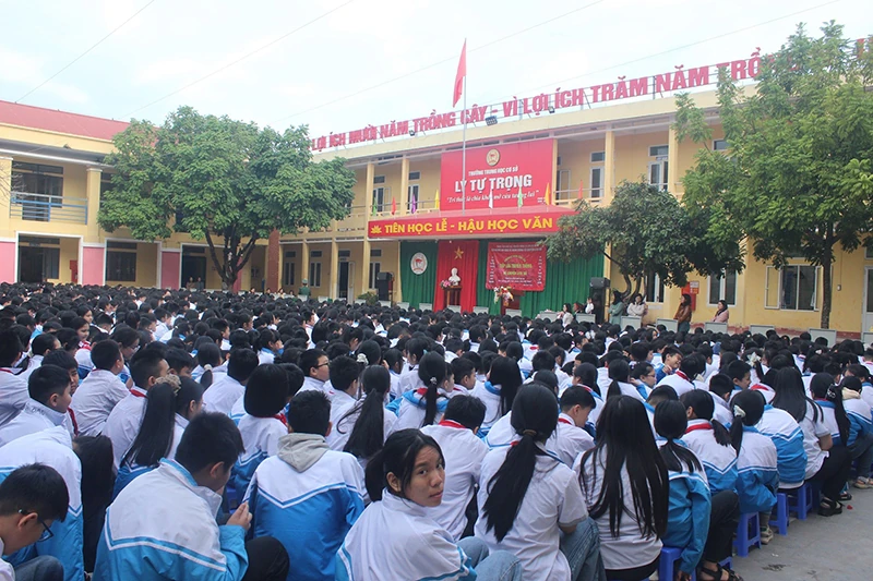 Giáo dục kỹ năng sống cho học sinh bậc THCS